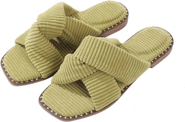 Women’s Velvet Piping Flat Outsole