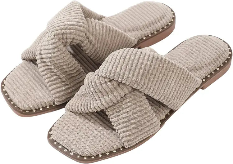 Women’s Velvet Piping Flat Outsole